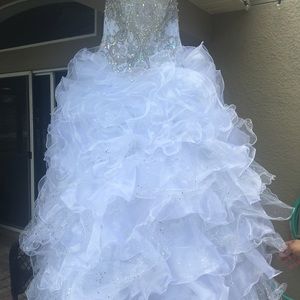 Meet your Posher, Glorys